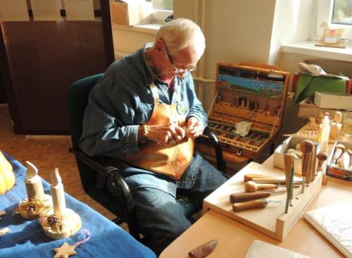 03-c599ezbc3a1c599-vyskoc48dil