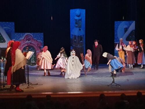 Folklorni-vanocni-vystoupeni-souboru-Praminek-a-Vysocan-4