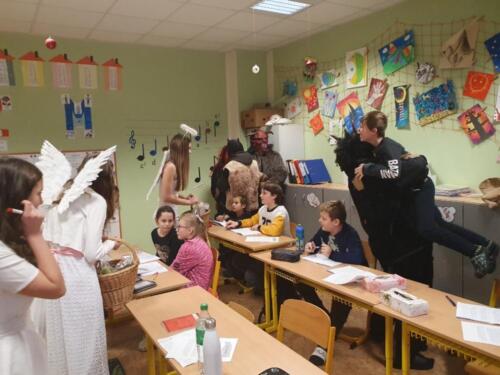 Navsteva-Mikulase-ve-4.-roc.-2