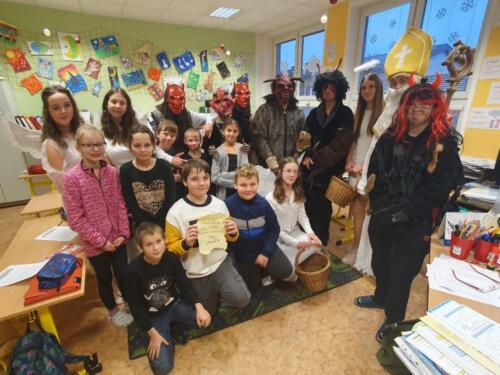 Navsteva-Mikulase-ve-4.-roc.-3