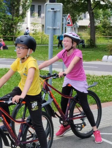 Obcas-nas-neco-i-rozesmalo...