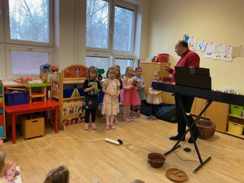 Poslouchame-jak-budeme-hrat