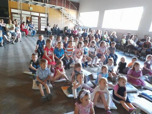 Pred-vystoupenim-pro-maminky