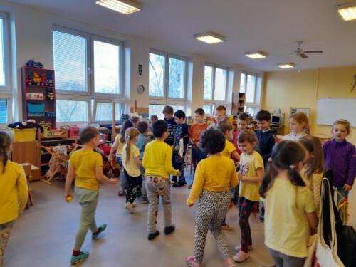 Predskolaci-vitaji-druhaky