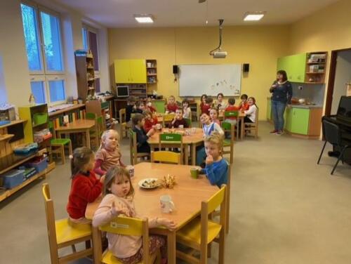 Uz-se-tesime-ke-stromecku