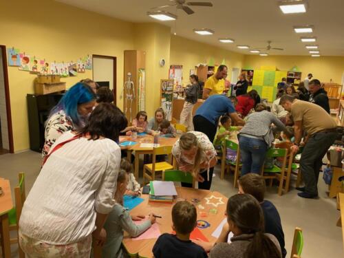 Vsichni-maji-co-delat