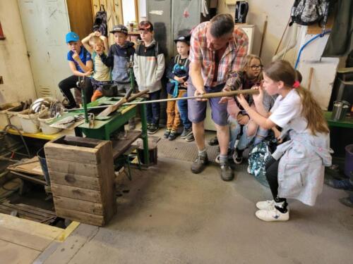 Zkousime-si-foukat-sklo...