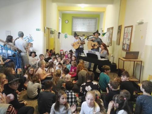 Předvánoční setkání s tancem a písničkami