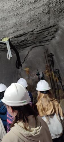 naradi-pouzite-na-stavbu