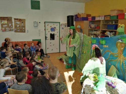 Divadlo ve školní družině